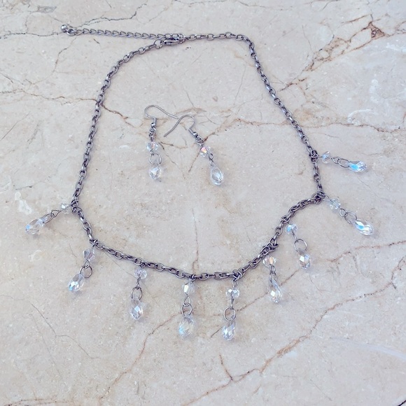 Gorgeous Austrian Crystal set necklace,earginsNWOT Liz Palacios inspired - Picture 6 of 17